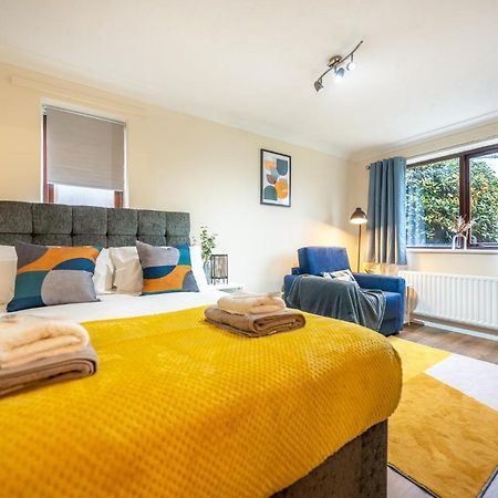 Grange Studio Apartment - Heathrow Staines-upon-Thames Ngoại thất bức ảnh