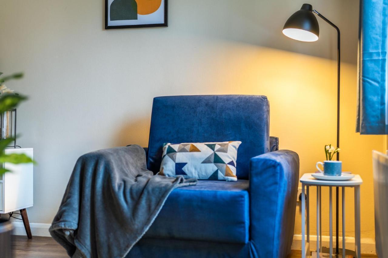 Grange Studio Apartment - Heathrow Staines-upon-Thames Ngoại thất bức ảnh